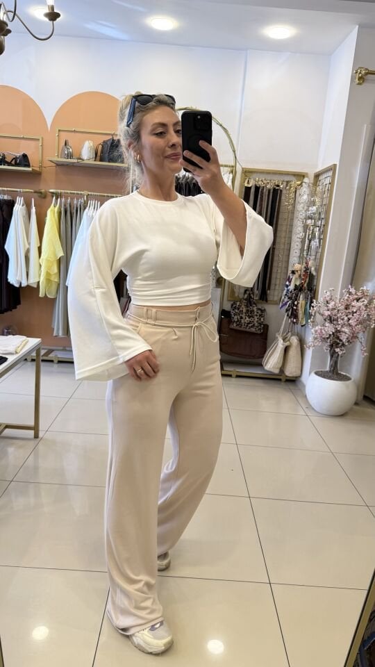 Bol Kol Detay Yan Drapeli Crop Bluz