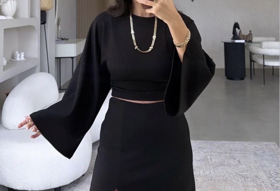 Bol Kol Detay Yan Drapeli Crop Bluz