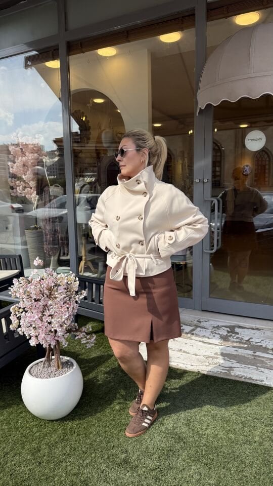 Mevsimlik Astarlı Dik Yaka Kumaş Trenç