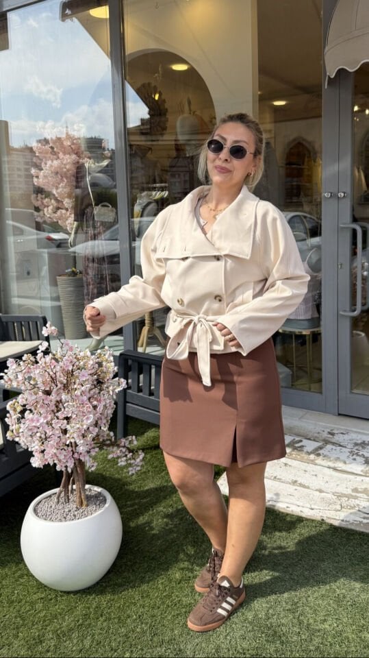 Mevsimlik Astarlı Dik Yaka Kumaş Trenç