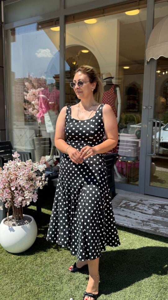Lady Puantiyeli Elbise