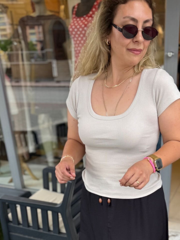 U Yaka Kısa Kollu Body