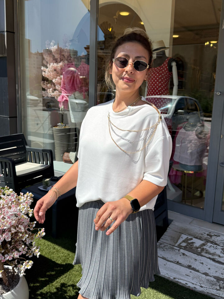 Ntwrk Yaka Fermuar ve Kolye Detay Oversize Tshirt