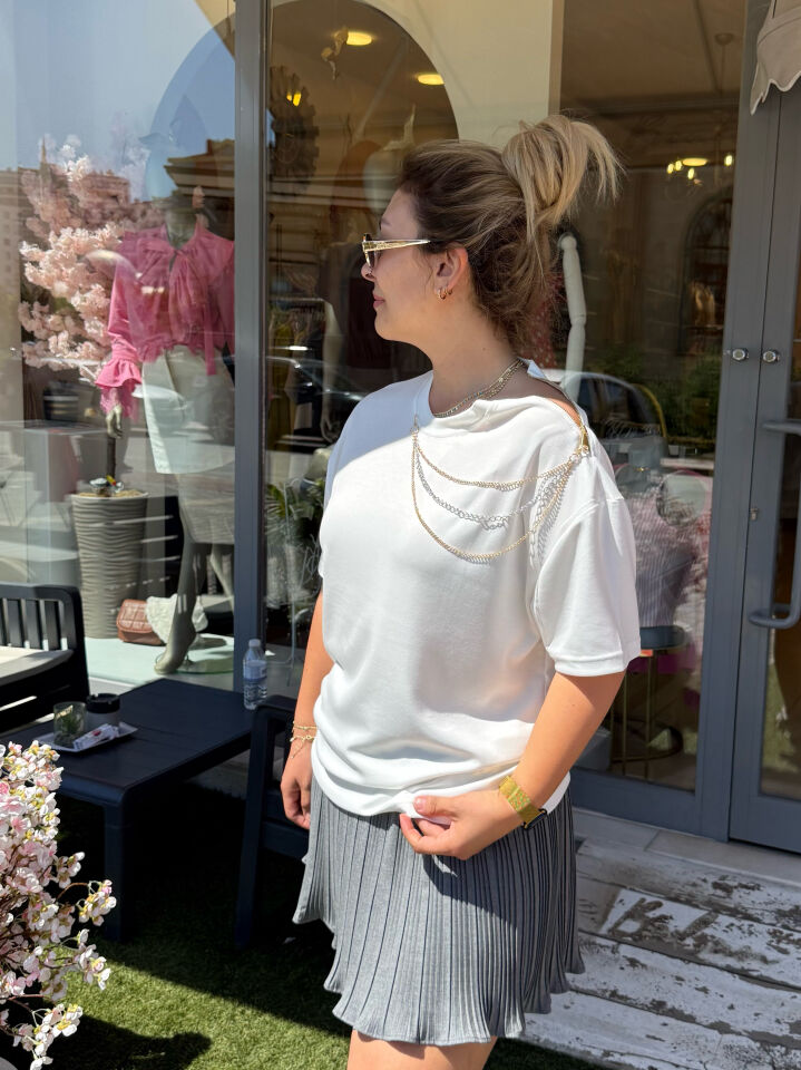 Ntwrk Yaka Fermuar ve Kolye Detay Oversize Tshirt