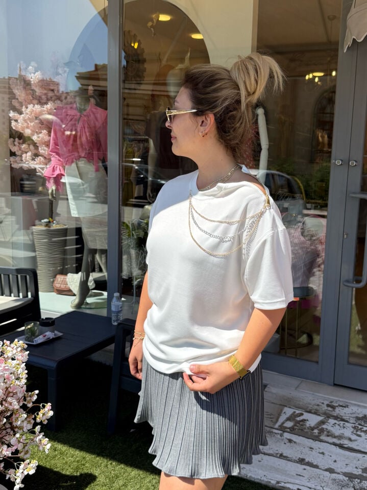 Ntwrk Yaka Fermuar ve Kolye Detay Oversize Tshirt