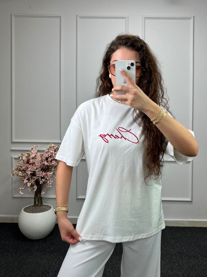 Quzu Sırt Detay Cherry Tshirt