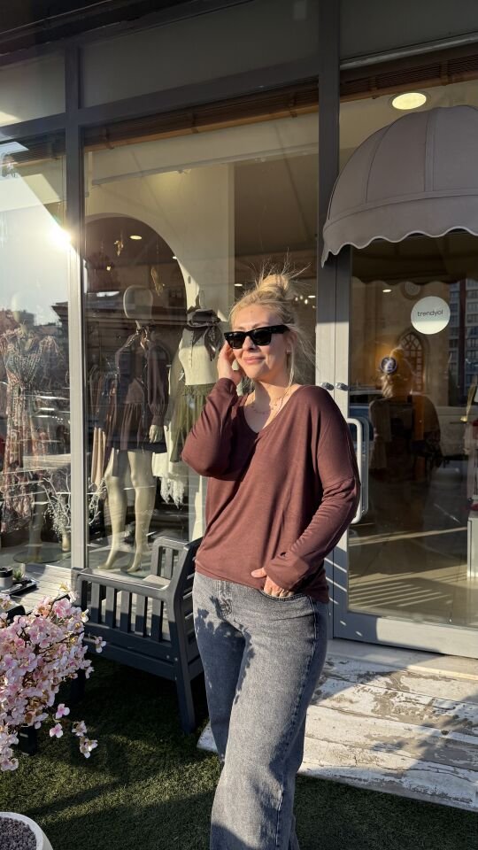 V Yaka Salaş Çilek Bluz