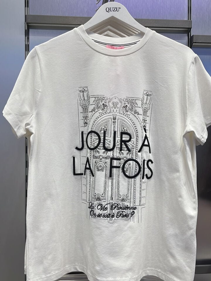 Quzu Louvre Vintage T-Shirt
