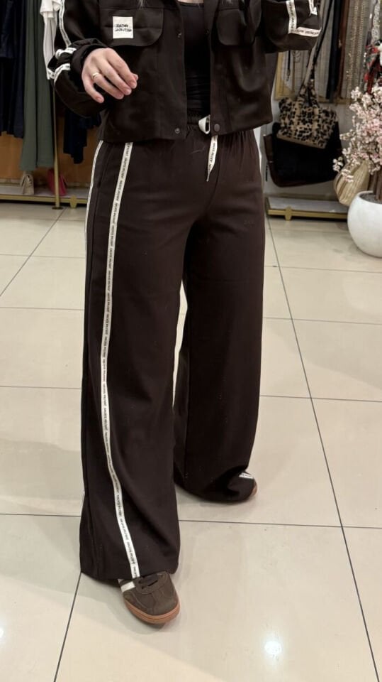 Saten Garnili Şeritli Spor Ceket Pantolon İkili Takım