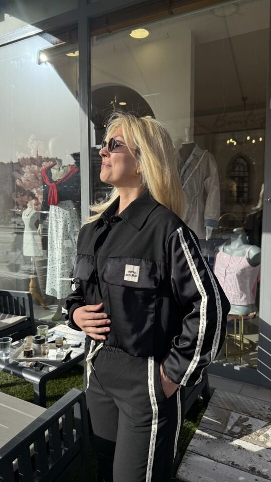 Saten Garnili Şeritli Spor Ceket Pantolon İkili Takım