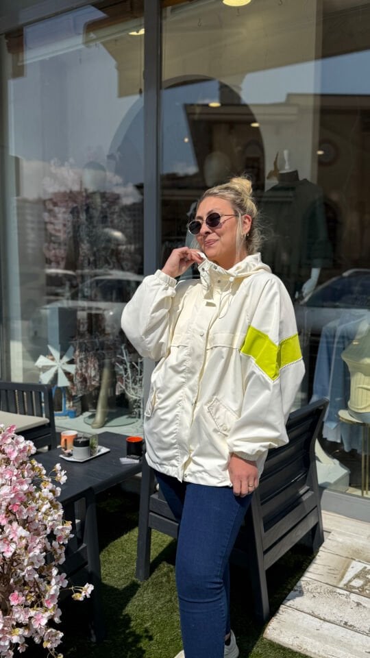 Neon Detaylı Oversize Yağmurluk - Ekru