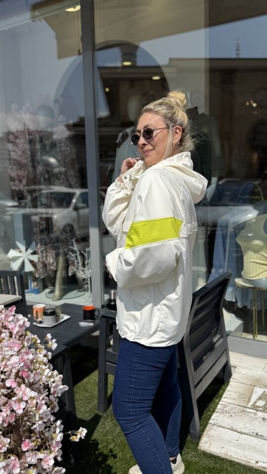 Neon Detaylı Oversize Yağmurluk - Ekru