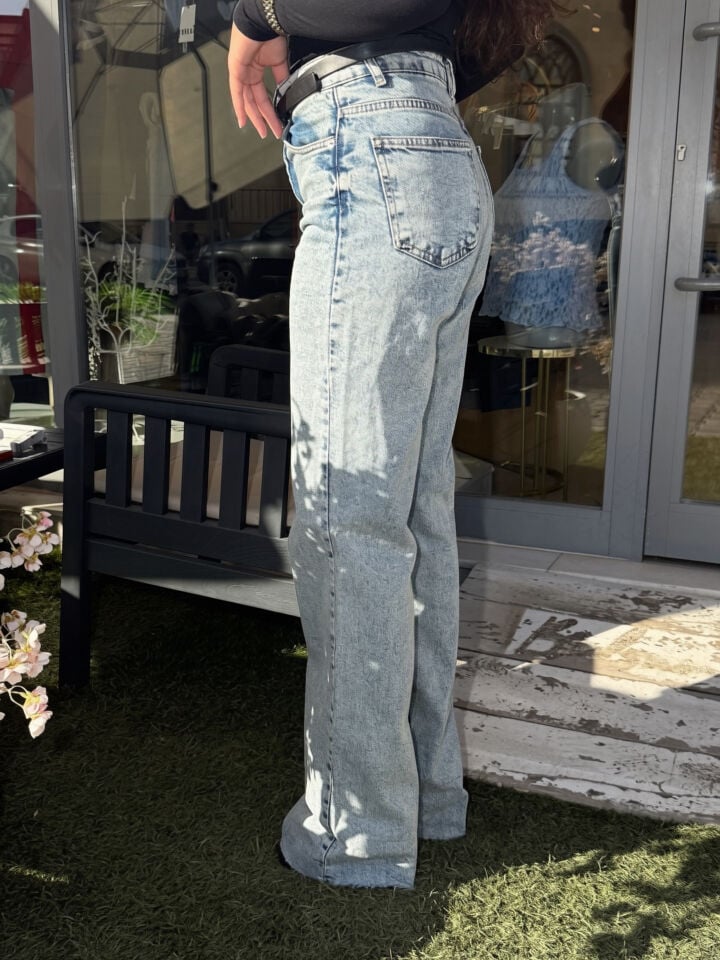 Zra Straight Jean