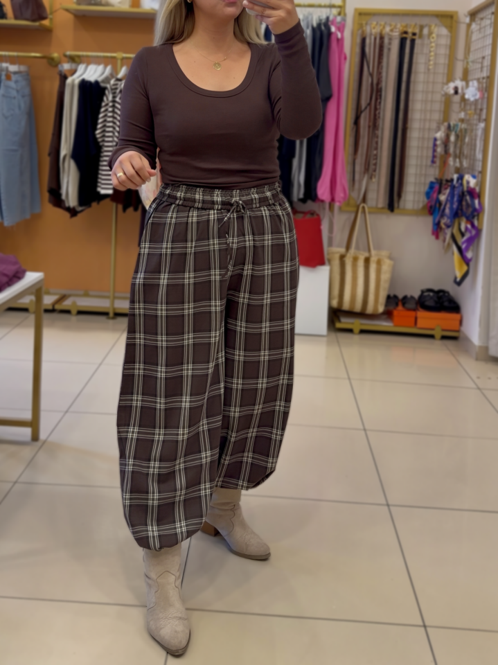 Ekose Desen Şalvar Kesim Paça Düğme Detay Pantolon